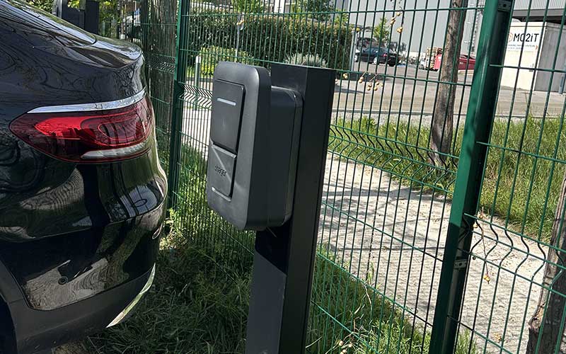 Borne de recharge pour voiture électrique